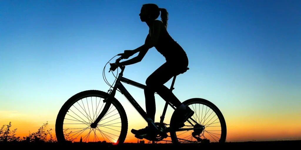 Mujer en bicicleta