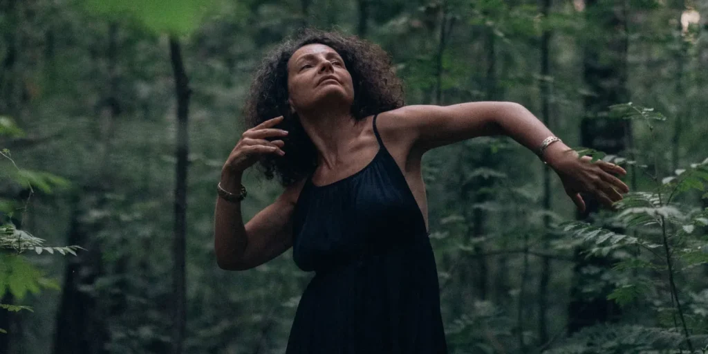 Mujer danzando