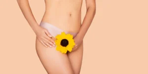 Mujer con girasol