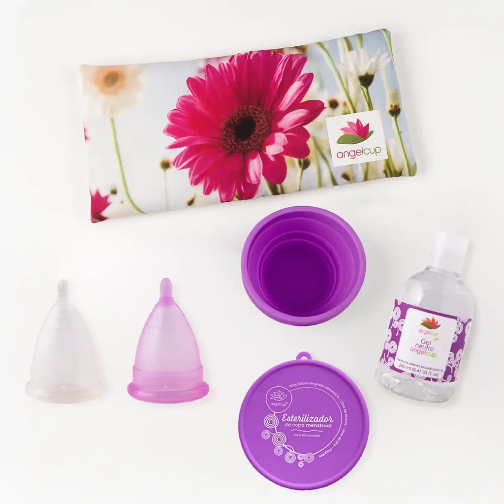 Kit Angelcup con copa menstrual, vaso esterilizador, gel neutro y cojín anticólicos.