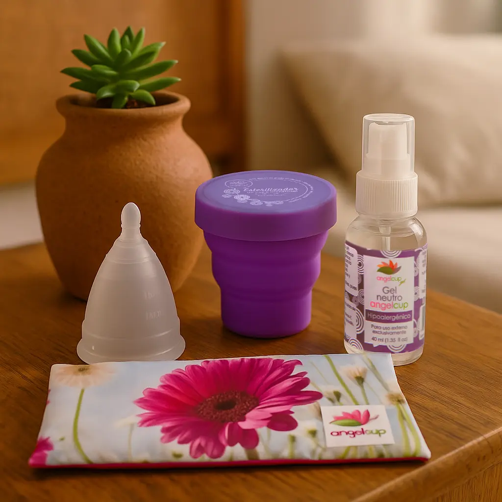 Copa menstrual Angelcup con Vaso esterilizador, cojin anticólicos y jabón en gel para copa