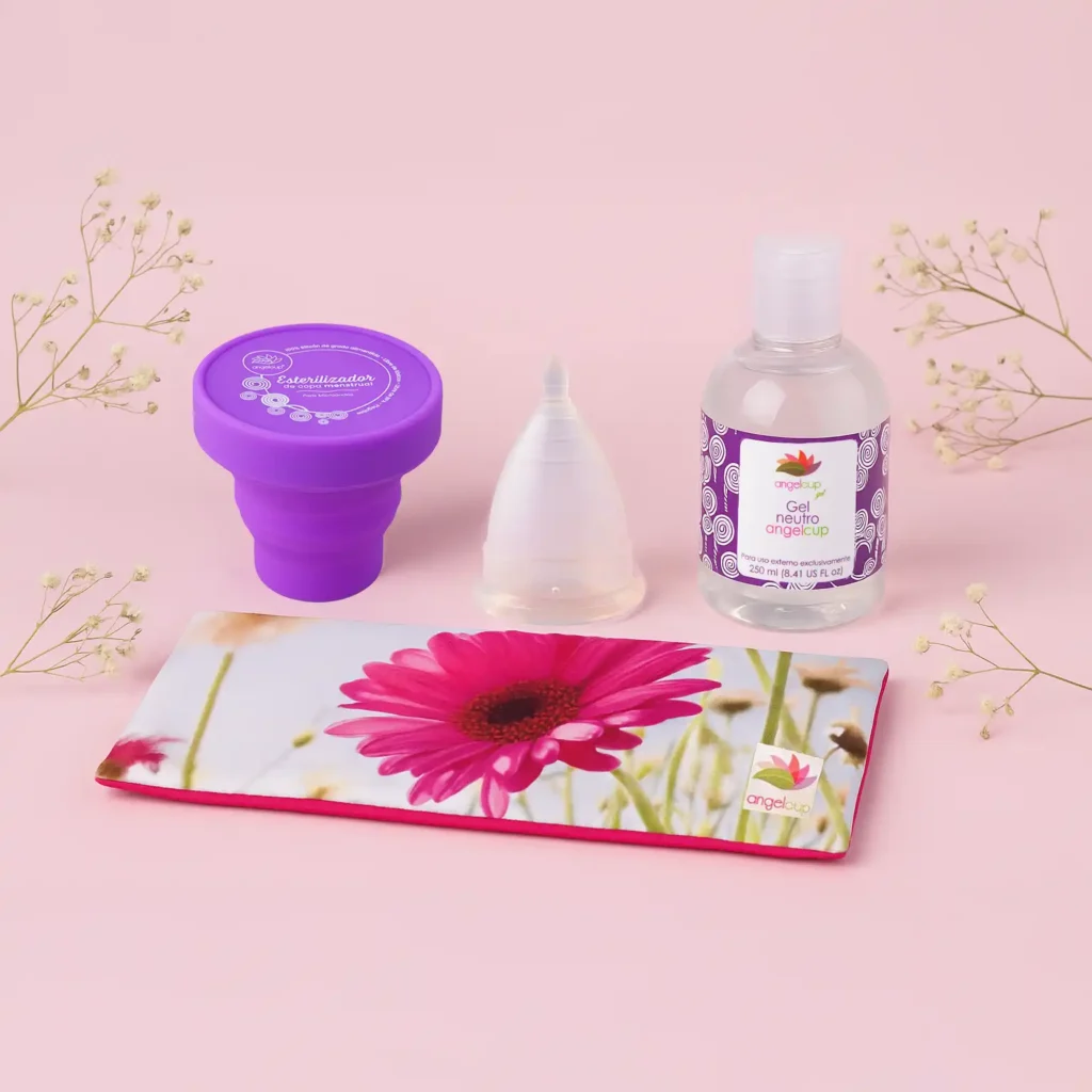 El Kit Angelcup con copa menstrual y vaso esterilizador, un regalo ecológico y de autocuidado ideal para el Día de las Madres.
